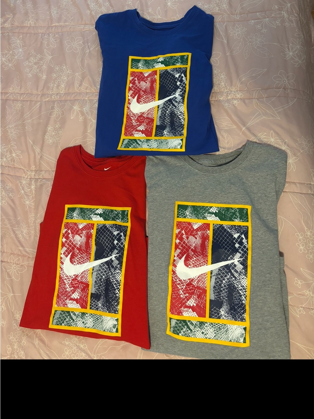 3 Large Nike T-Shirts (READ DESCRIPTION)